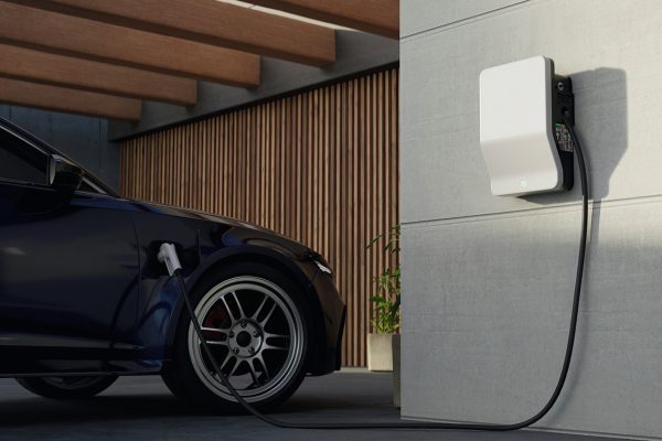 Milieu_Carport-Wallbox_ISOcoatedv2-300